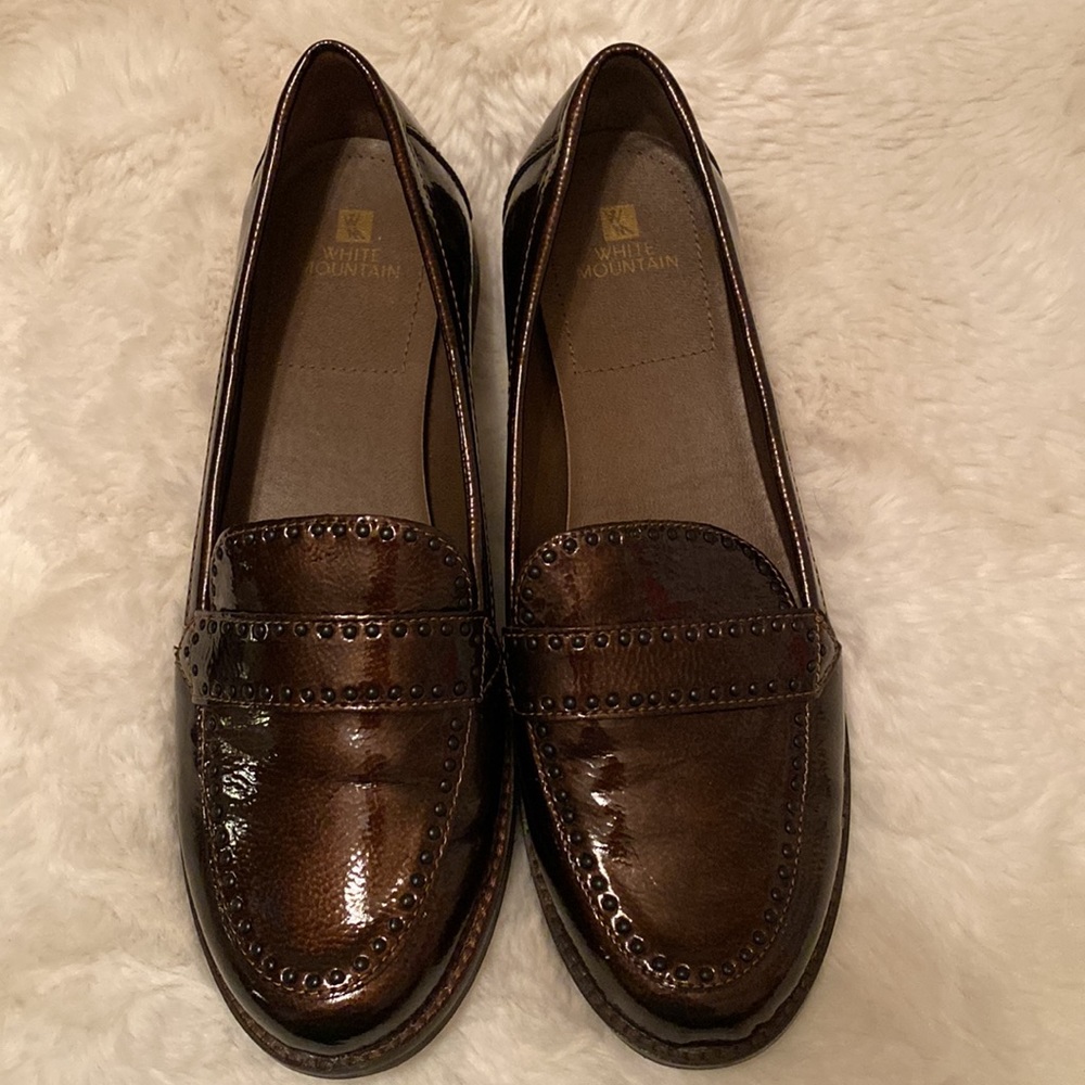 White Mountain Willa woman’s loafer size 9.5